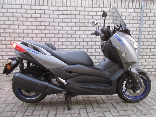 yamaha - x-max-300-abs