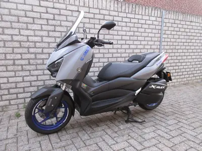 YAMAHA X MAX 300 ABS – foto 4