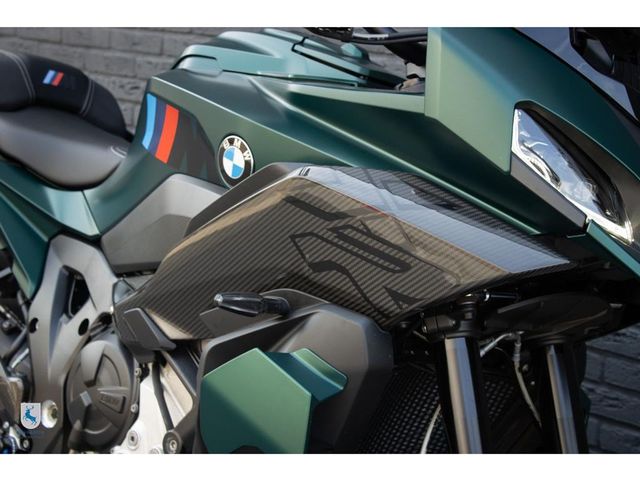 bmw - m-1000-xr