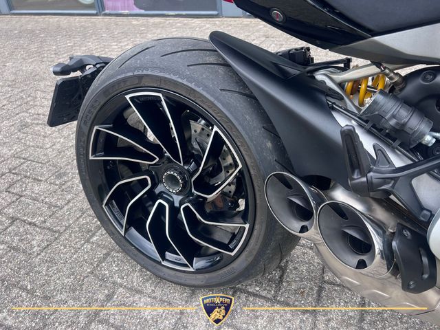 ducati - xdiavel-s