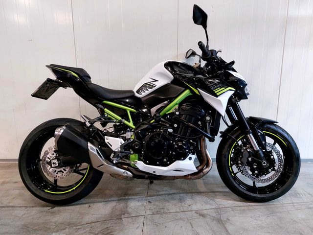 kawasaki - z900
