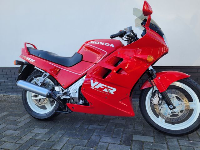 honda - vfr-750-f