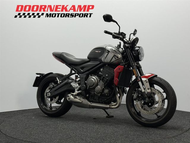 triumph - trident-660