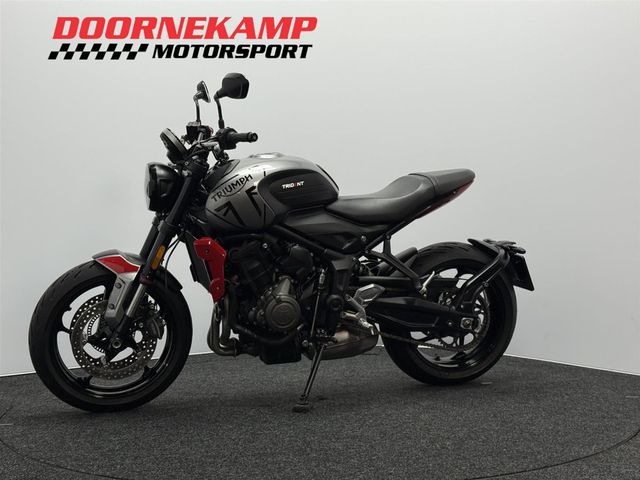 triumph - trident-660