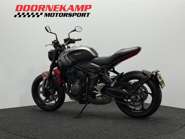 triumph - trident-660