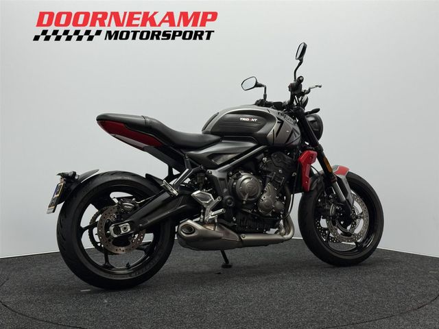 triumph - trident-660
