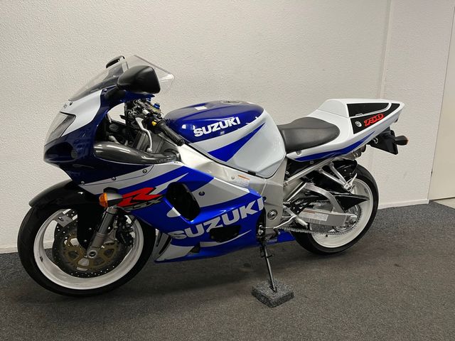 suzuki - gsx-r-750