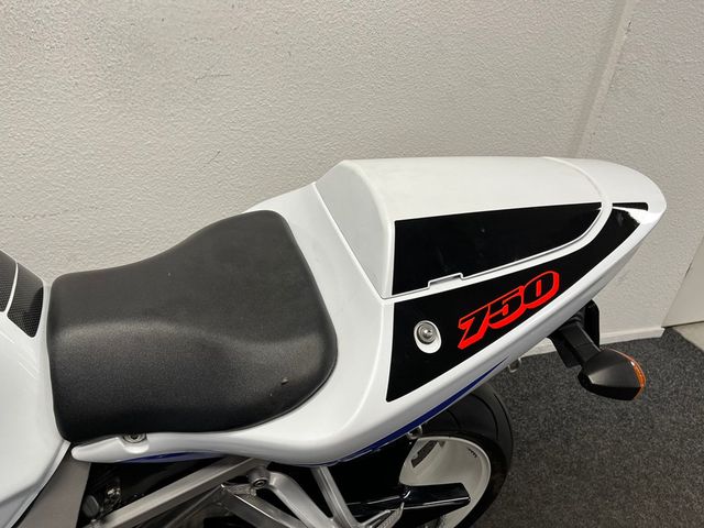 suzuki - gsx-r-750