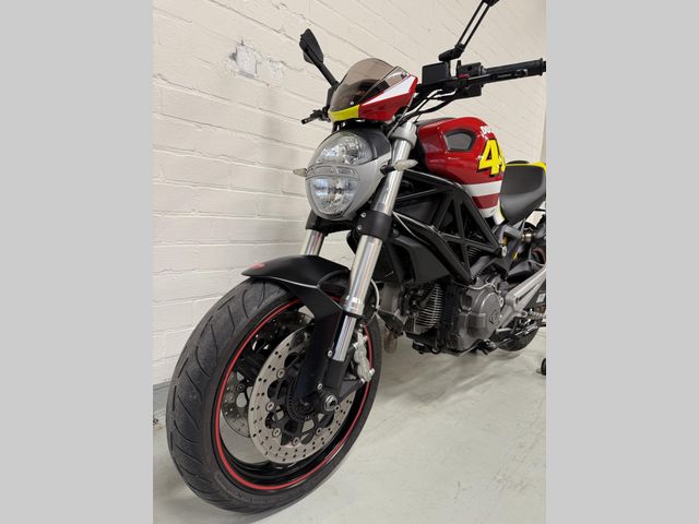 ducati - m-696