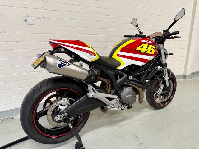 ducati - m-696