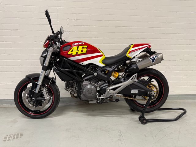 ducati - m-696