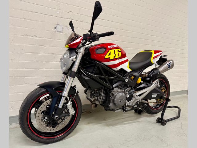 ducati - m-696