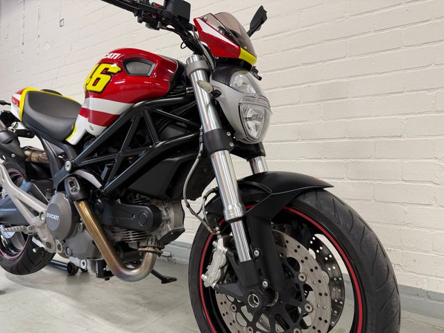 ducati - m-696