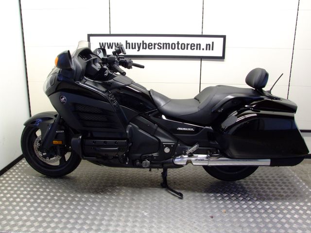 honda - gl-1800-goldwing-abs