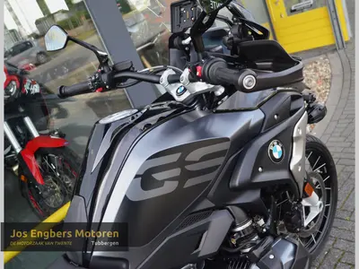 BMW R 1250 GS TRIPLE BLACK – foto 4