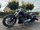 HARLEY-DAVIDSON BREAKOUT