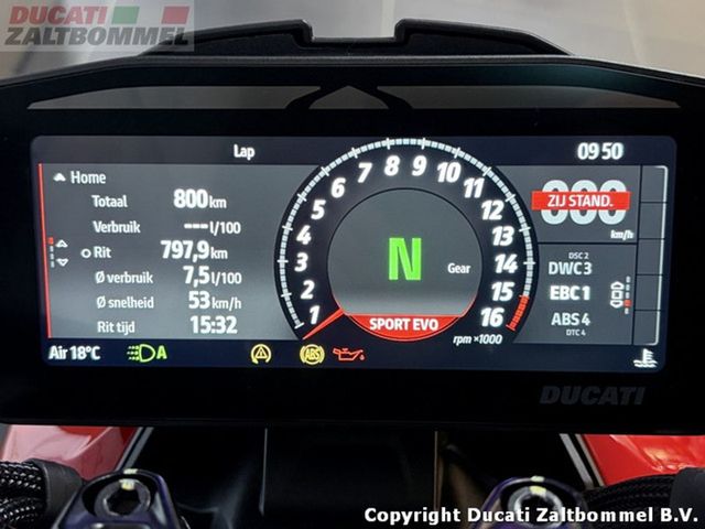 ducati - streetfighter--s-1098