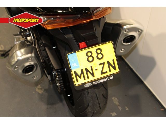 suzuki - gsx-r-1300-hayabusa