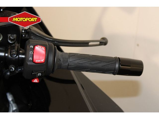 suzuki - gsx-r-1300-hayabusa