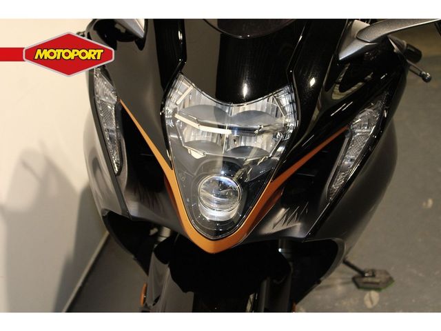 suzuki - gsx-r-1300-hayabusa