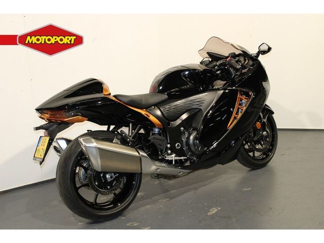 suzuki - gsx-r-1300-hayabusa