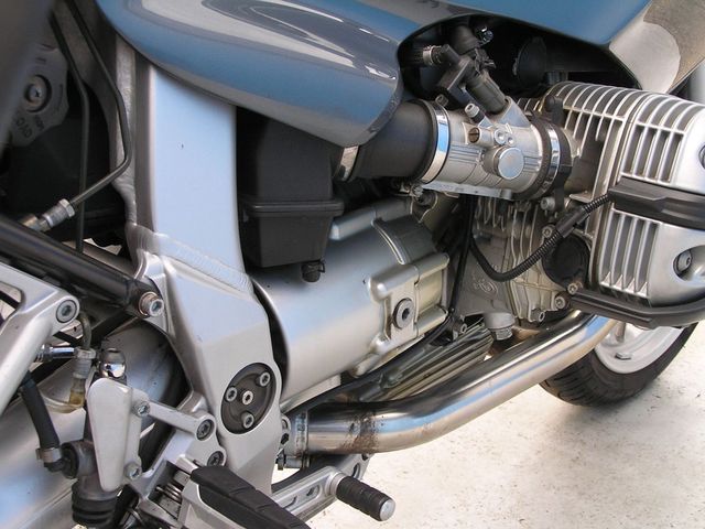 bmw - r-1100-s