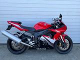 YAMAHA YZF R6