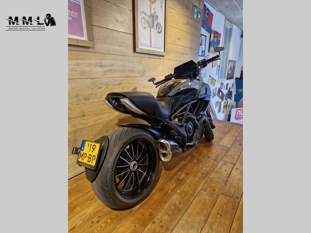 ducati - diavel-cromo
