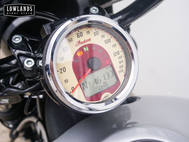indian - scout-bobber-sixty
