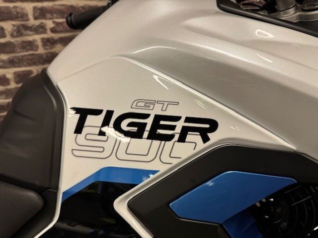 triumph - tiger-900-gt