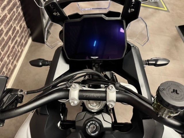 triumph - tiger-900-gt