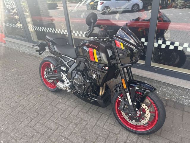 suzuki - gsx-8tt