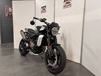 HUSQVARNA SVARTPILEN 801 – foto 2