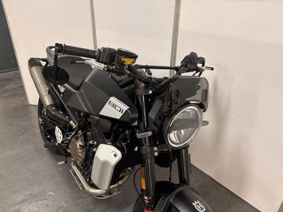 HUSQVARNA SVARTPILEN 801 – foto 4