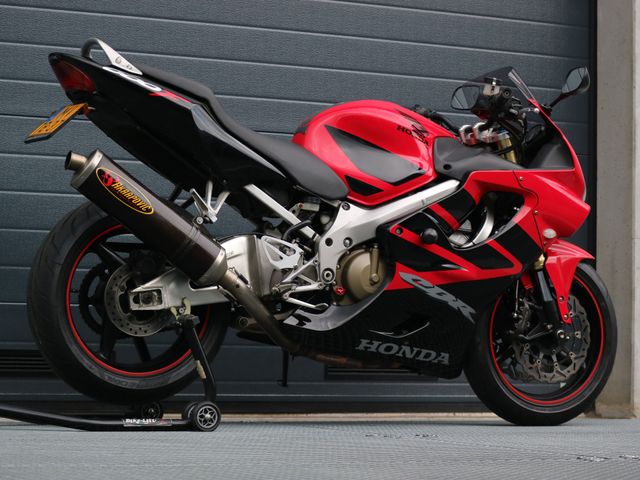 honda - cbr-600-f