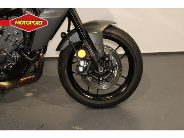 yamaha - tracer-900