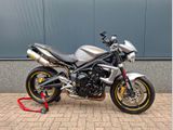 TRIUMPH STREET TRIPLE R
