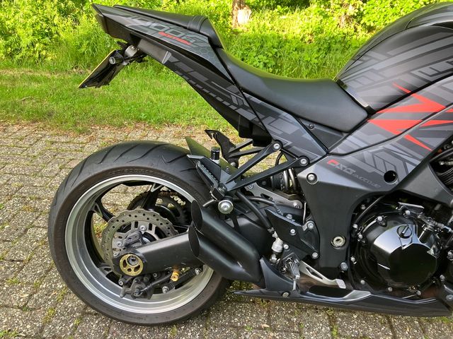 kawasaki - z1000