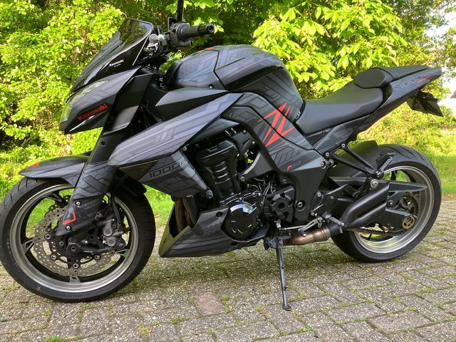 kawasaki - z1000