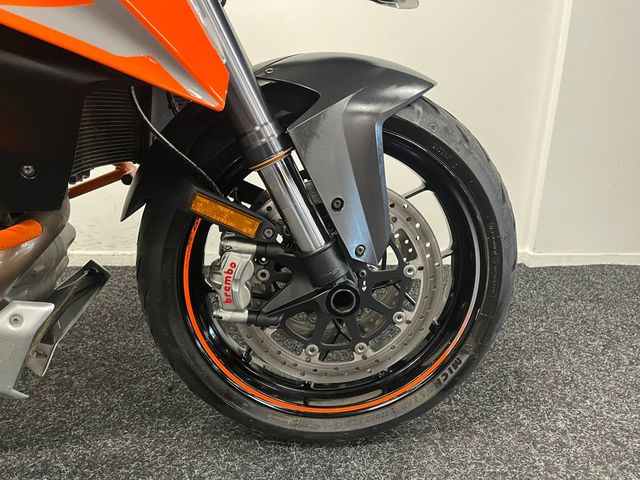 ktm - 1290-super-duke-gt