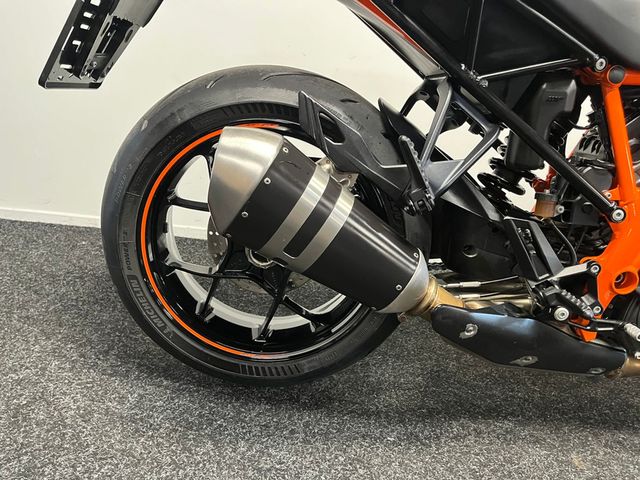 ktm - 1290-super-duke-gt