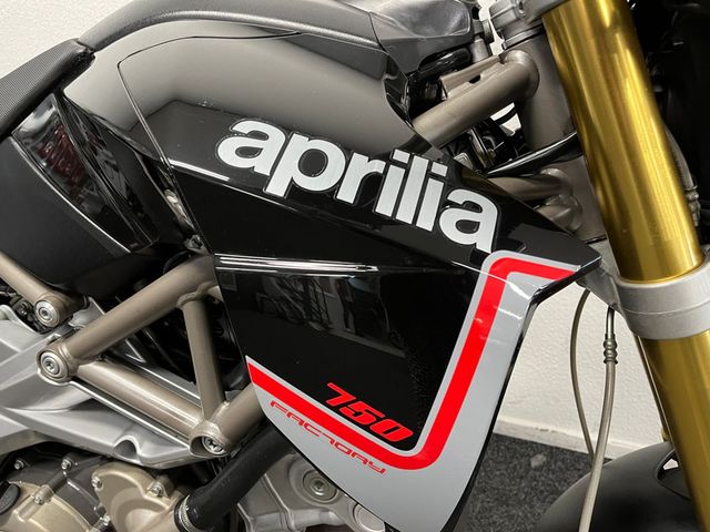 aprilia - dorsoduro-750
