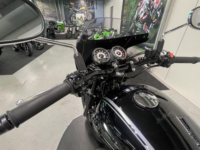 kawasaki - w800-special-edition