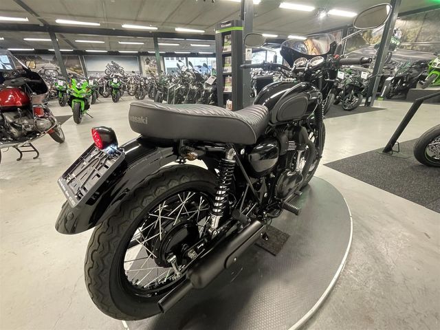 kawasaki - w800-special-edition