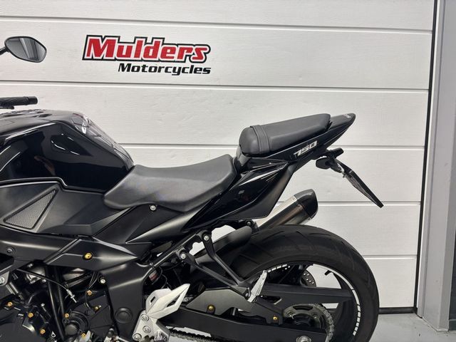 suzuki - gsr-750
