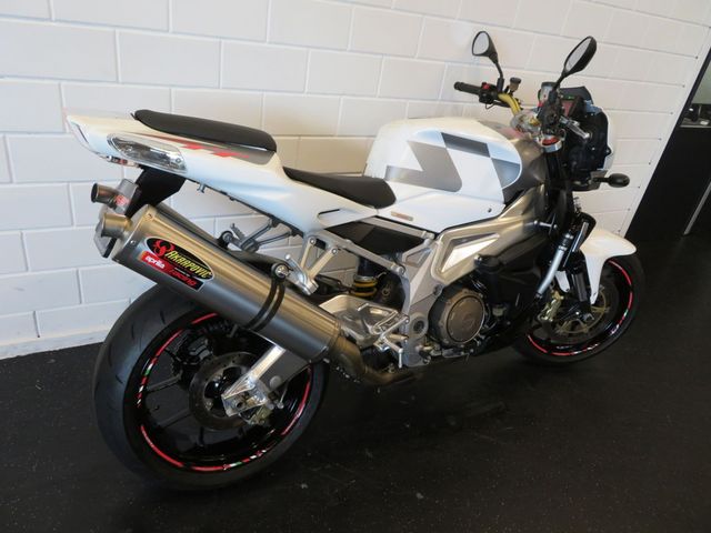 aprilia - tuono-1000-r