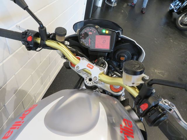 aprilia - tuono-1000-r