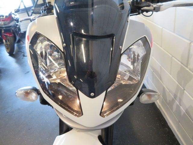 aprilia - tuono-1000-r