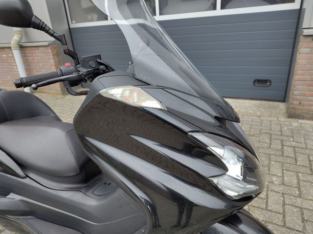 yamaha - yp-400-majesty