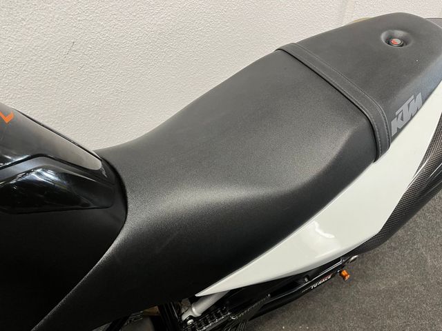 ktm - 990-super-duke